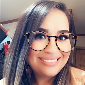 Meet your Posher, Rocio